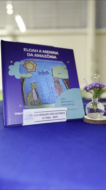 Noite de Celebração dos Autores – ESI Borromeo 📚 ✨
Uma noite inédita e muito especial marcou a estreia da nossa Celebração dos Autores do 5º ano, resultado do projeto Meu Mundo, do Programa Socioemocional LIV – Laboratório de Vida, em parceria com a Escola São Carlos Borromeo. Ver nossos estudantes se tornarem autores(as) é um momento singular, único, que merece ser celebrado e guardado com carinho.
Uma janela para o universo dos nossos estudantes: sentimentos, descobertas e criações feitas com entusiasmo e dedicação. Foi um momento de orgulho e encantamento, marcado pelo protagonismo das crianças e pela força de suas narrativas.
Ver cada estudante se tornar autor é um momento único, que merece ser celebrado e guardado com carinho.
Nossa gratidão às professoras, coordenação pedagógica e todos os envolvidos que acompanharam e mediaram todo o processo de criação dos livros. 💛